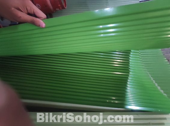 জালালাবাদের রঙ্গিন টিন